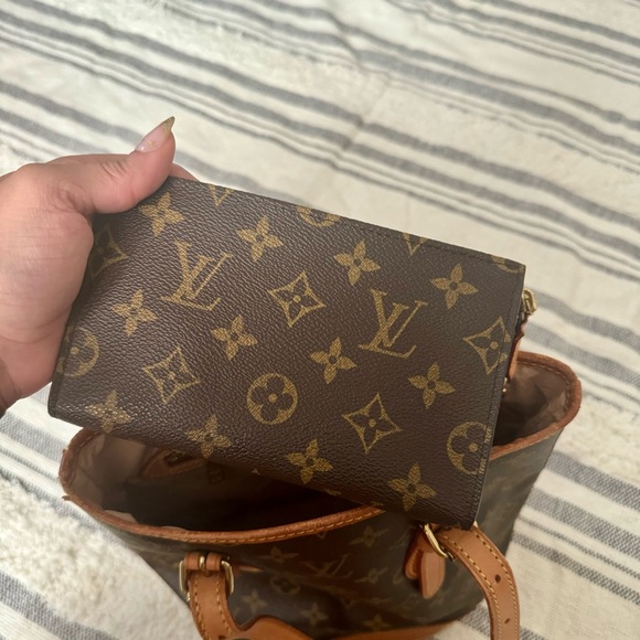 Louis Vuitton Monogram Petit Bucket Bag - Picture 10 of 10